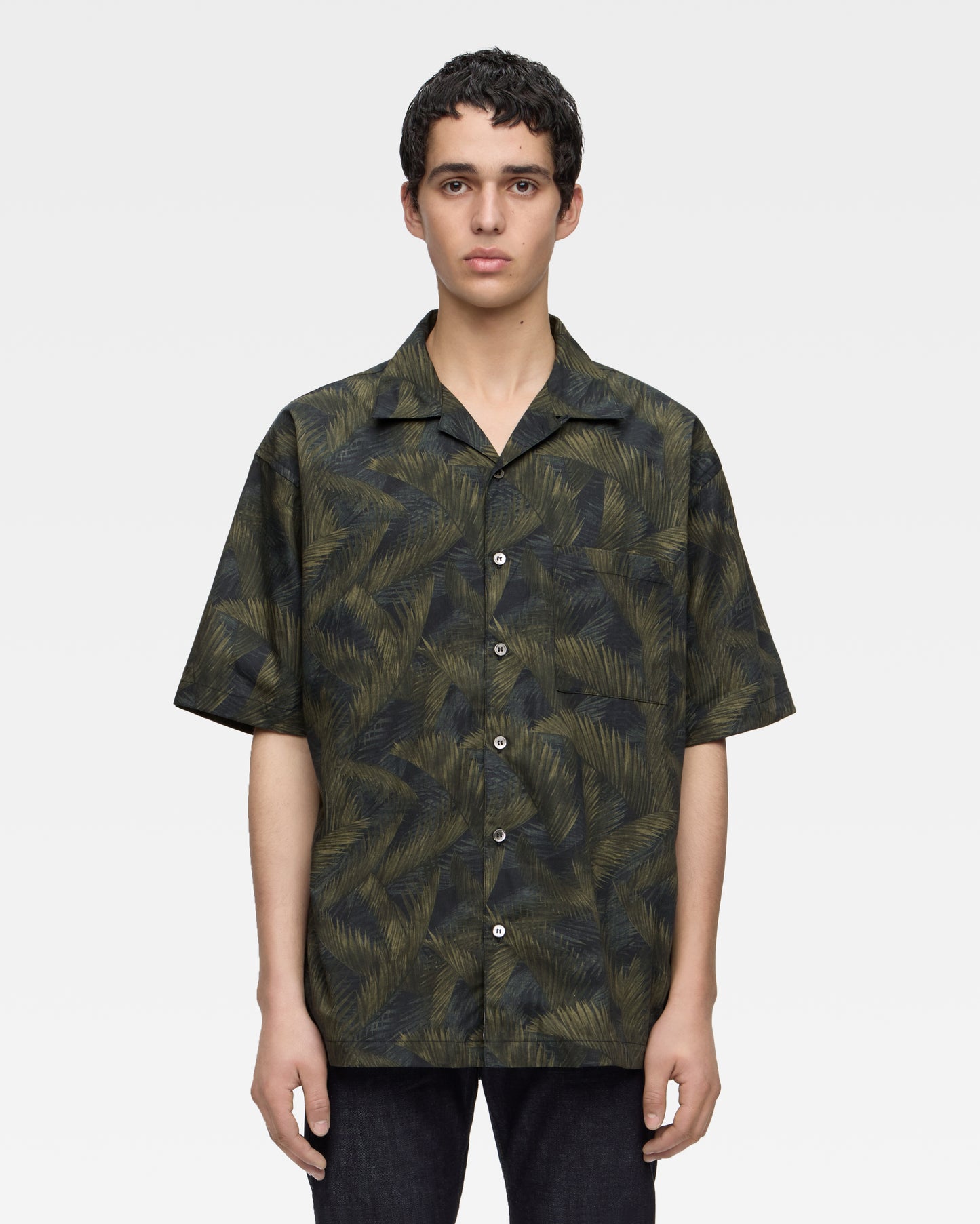CYCADS PATTERN S/S SHIRT