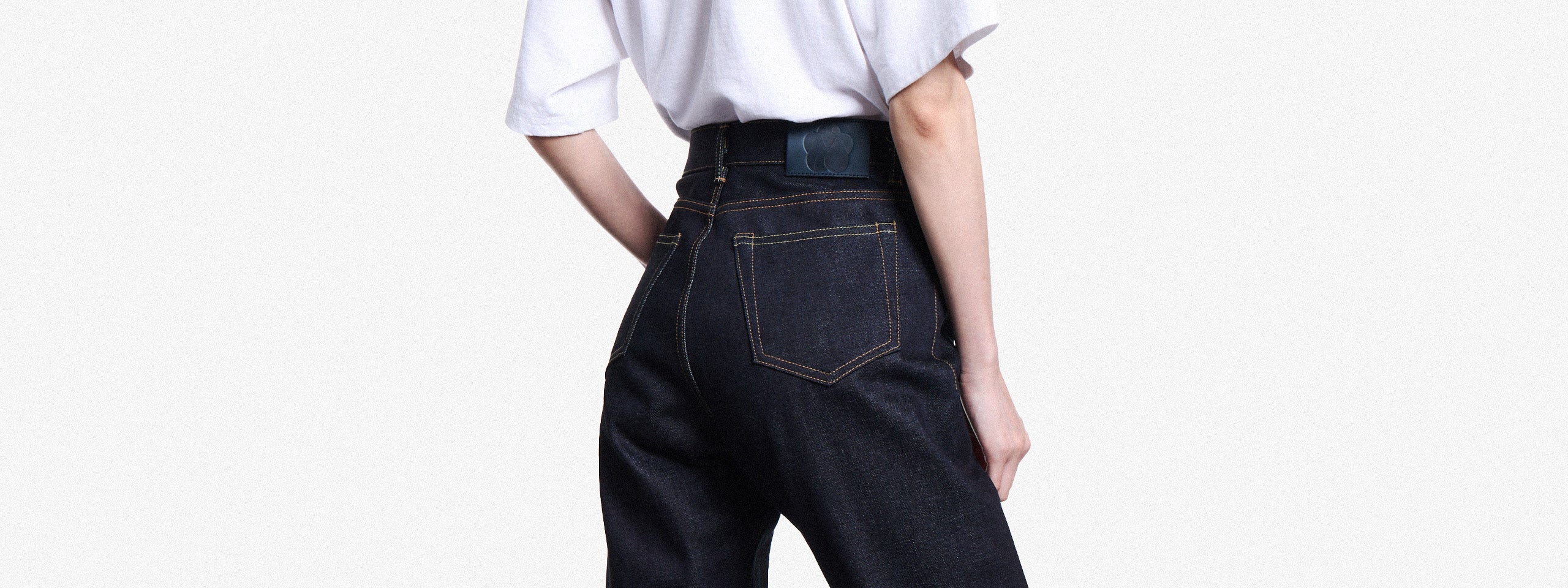 MOMOTARO JEANS