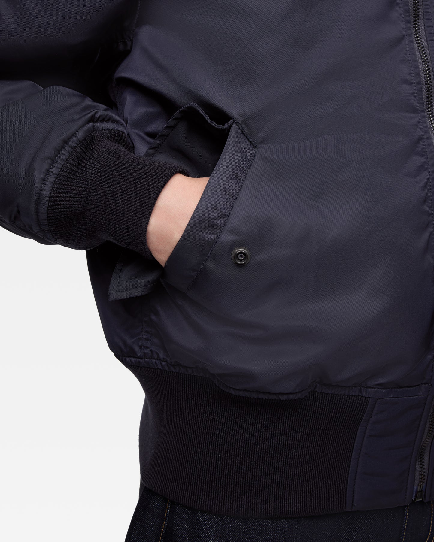 【近日販売予定】EMBROIDERY MA-1