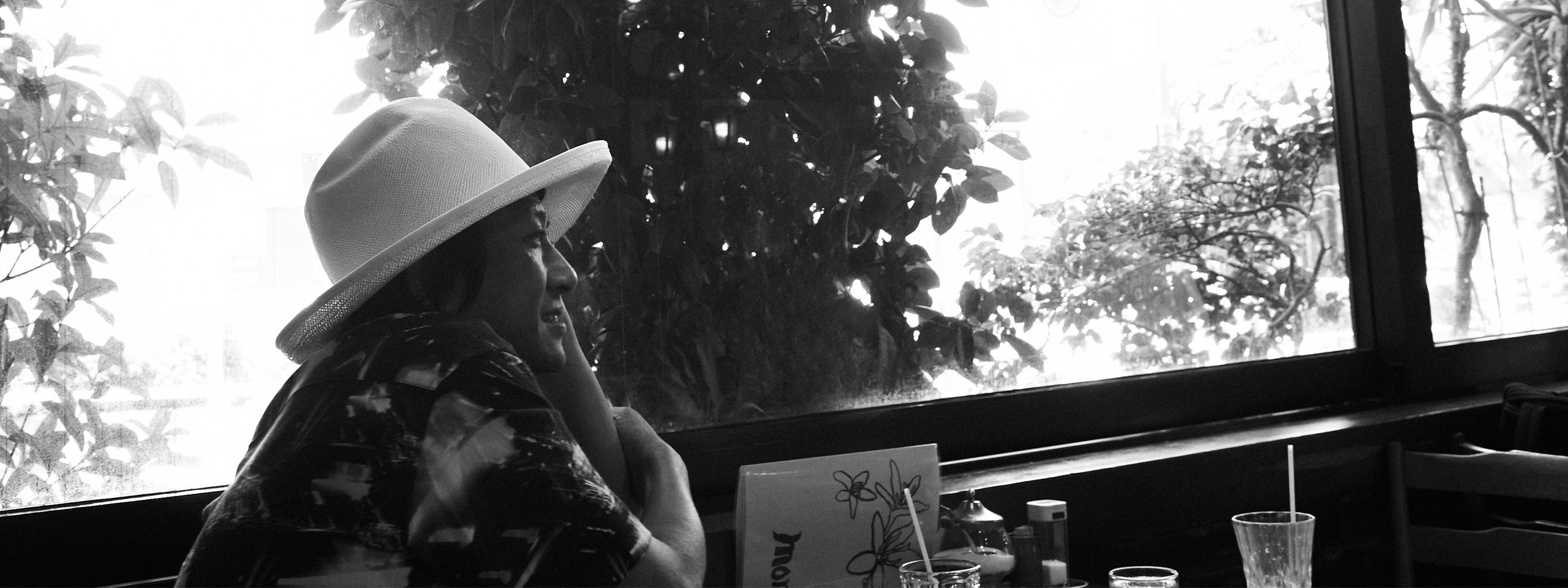 追憶の青に駆られて名越啓介の旅は続く