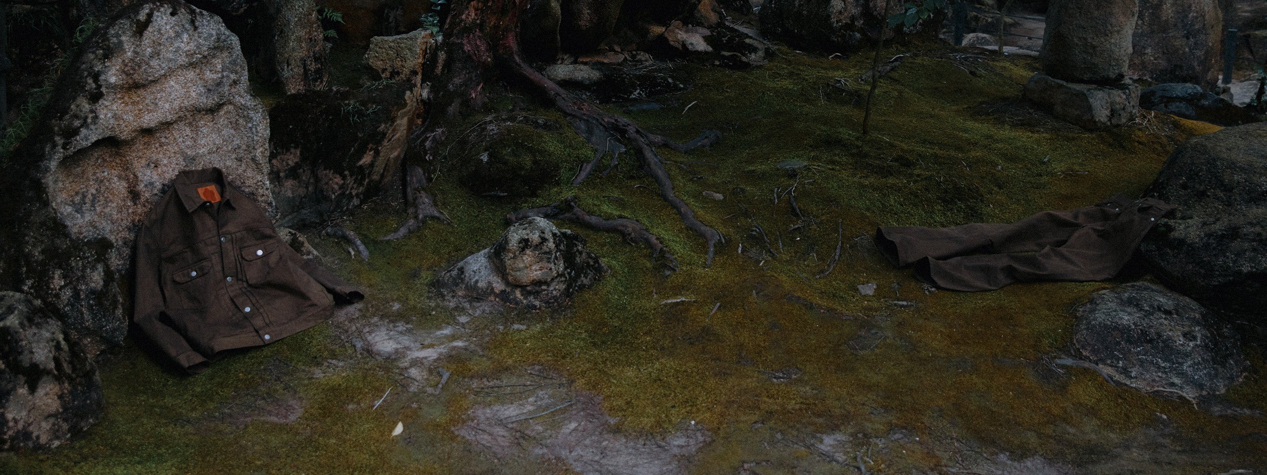 BOTANICAL DYED "MOSS"